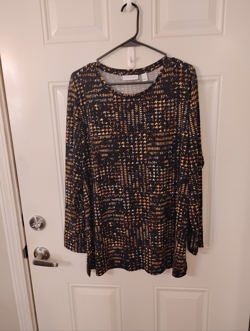 Susan Graver Black Multicolor Abstract-Print Long Sleeve Top